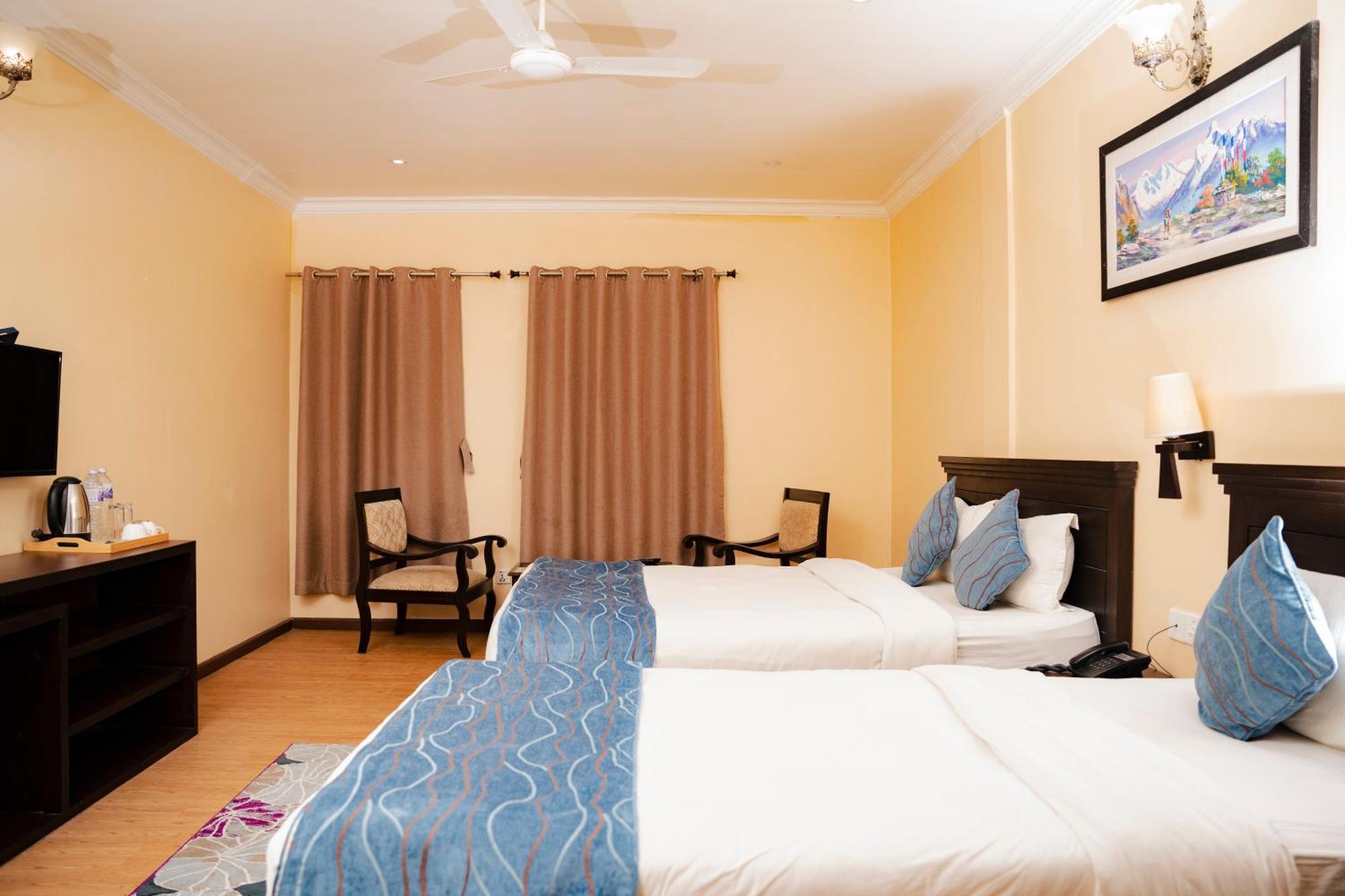 Hotel Maden Inn Itahari Ngoại thất bức ảnh